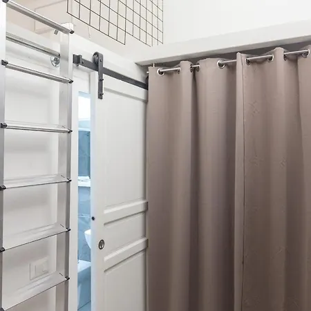 Volvinioone Monolocale Uso Esclusivo In Cermenate Διαμέρισμα